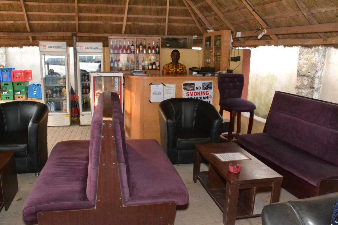 Limoh Suites Benin City Buitenkant foto
